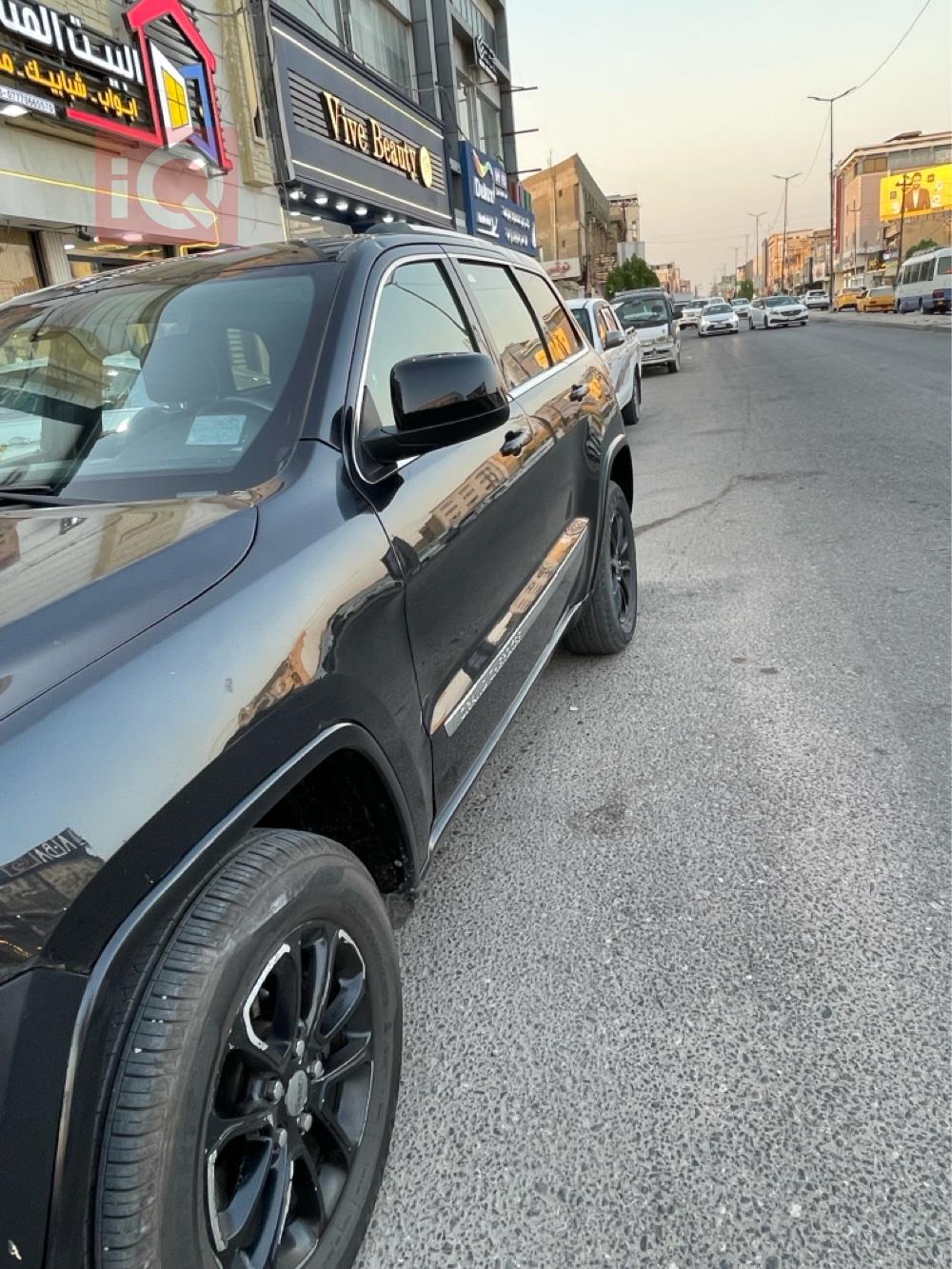 جیپ گراند شیرۆکی